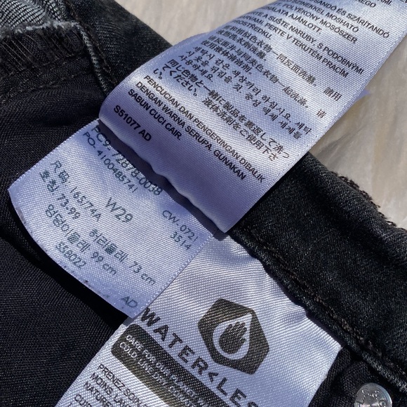 LEVIS - HIGH RISE SHORTS - 29 - Picture 5 of 6